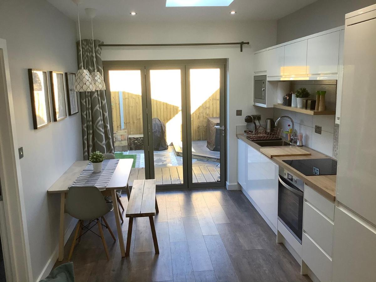 Carolyn'S Place Ruislip Bagian luar foto