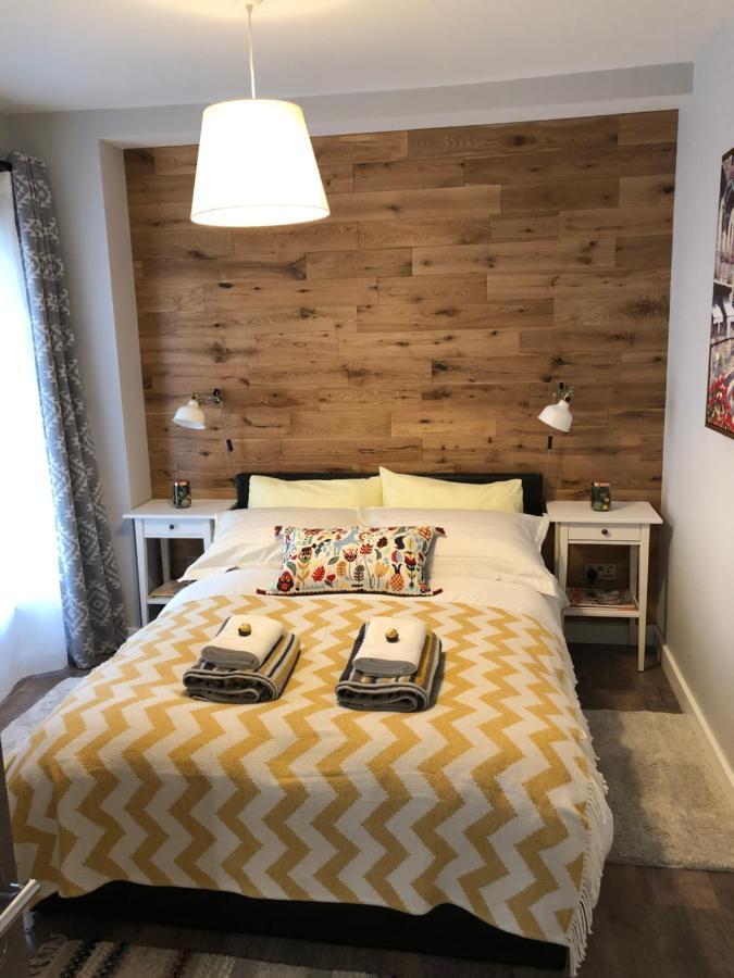 Carolyn'S Place Ruislip Bagian luar foto